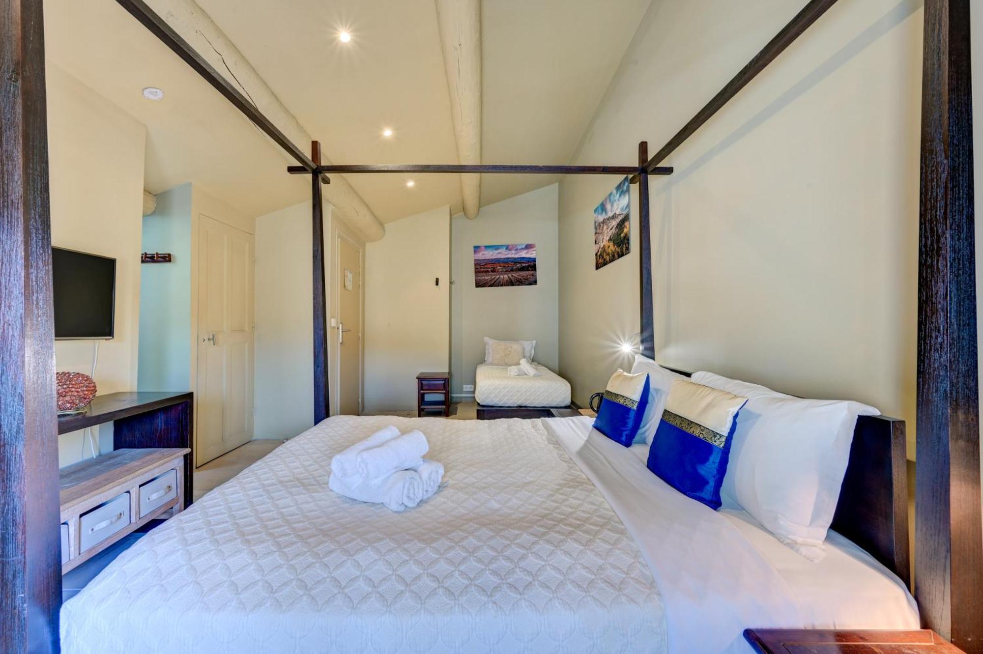 Hostellerie Le Paradou Lourmarin Dış mekan fotoğraf
