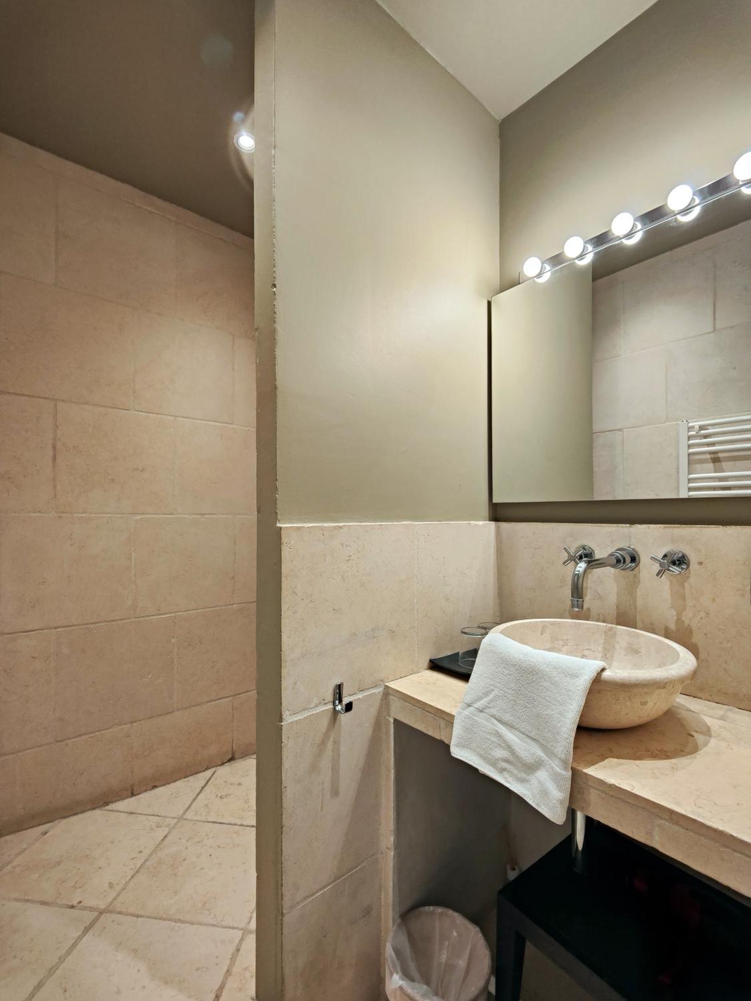 Hostellerie Le Paradou Lourmarin Dış mekan fotoğraf