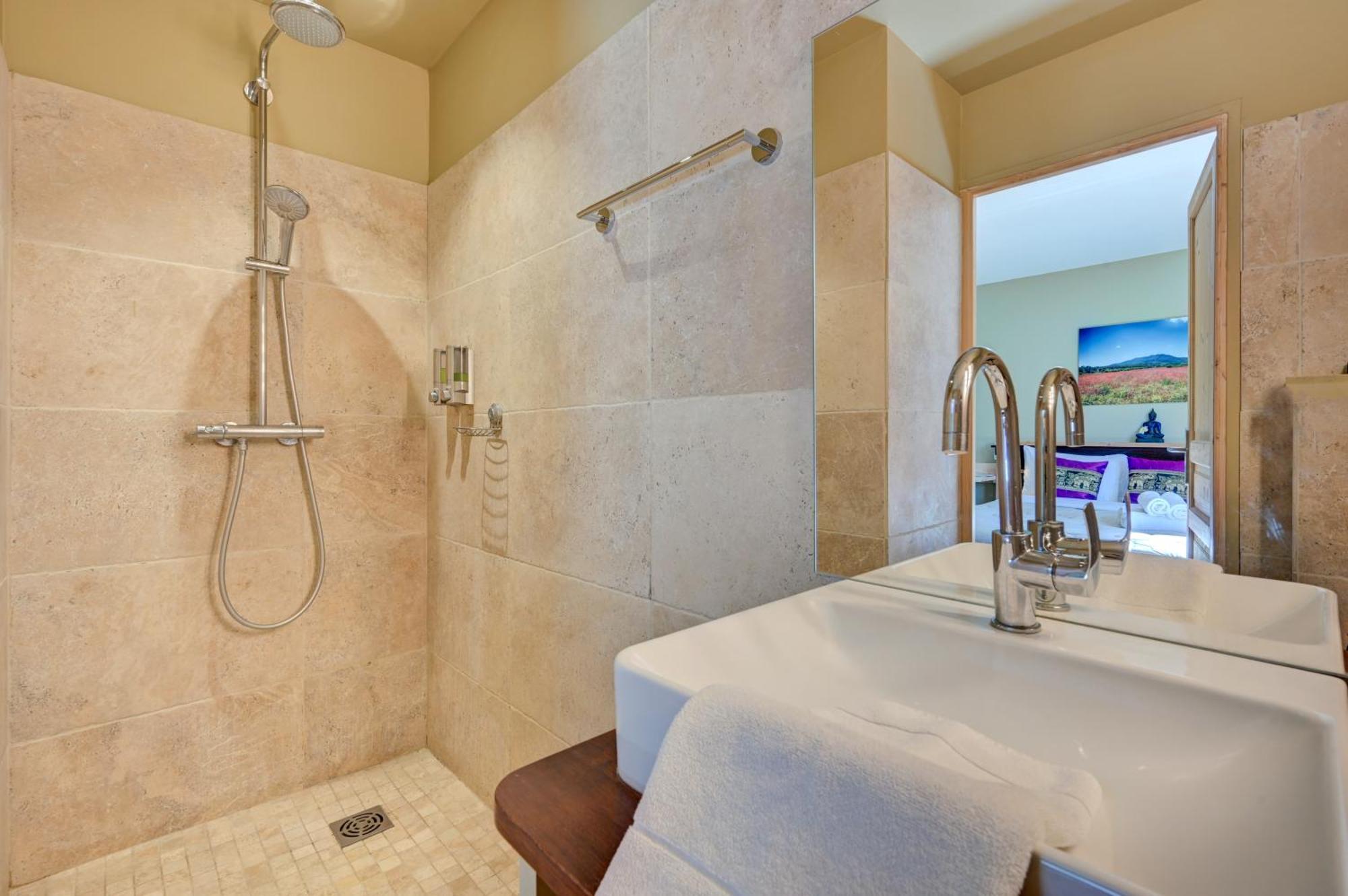 Hostellerie Le Paradou Lourmarin Dış mekan fotoğraf